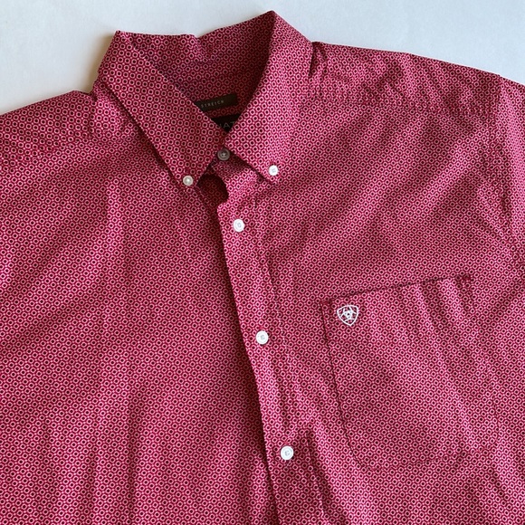 Ariat Other - Ariat Stretch Red White Geometric Short Sleeve Button Shirt Pocket Mens Size XL